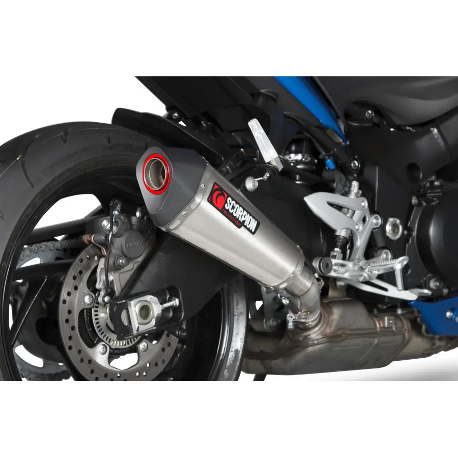 GSXS1000_CLOSE-900x900.webp